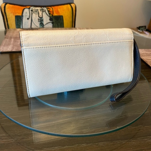Kate Spade Cream and Black Wristlet - Picture 3 of 5